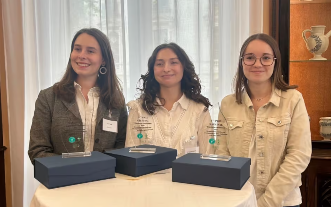 Une étudiante de la Faculté de Pharmacie de Paris remporte le 1er prix national de dispensation d’ordonnance